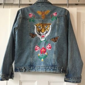Tiger embroidered denim jacket